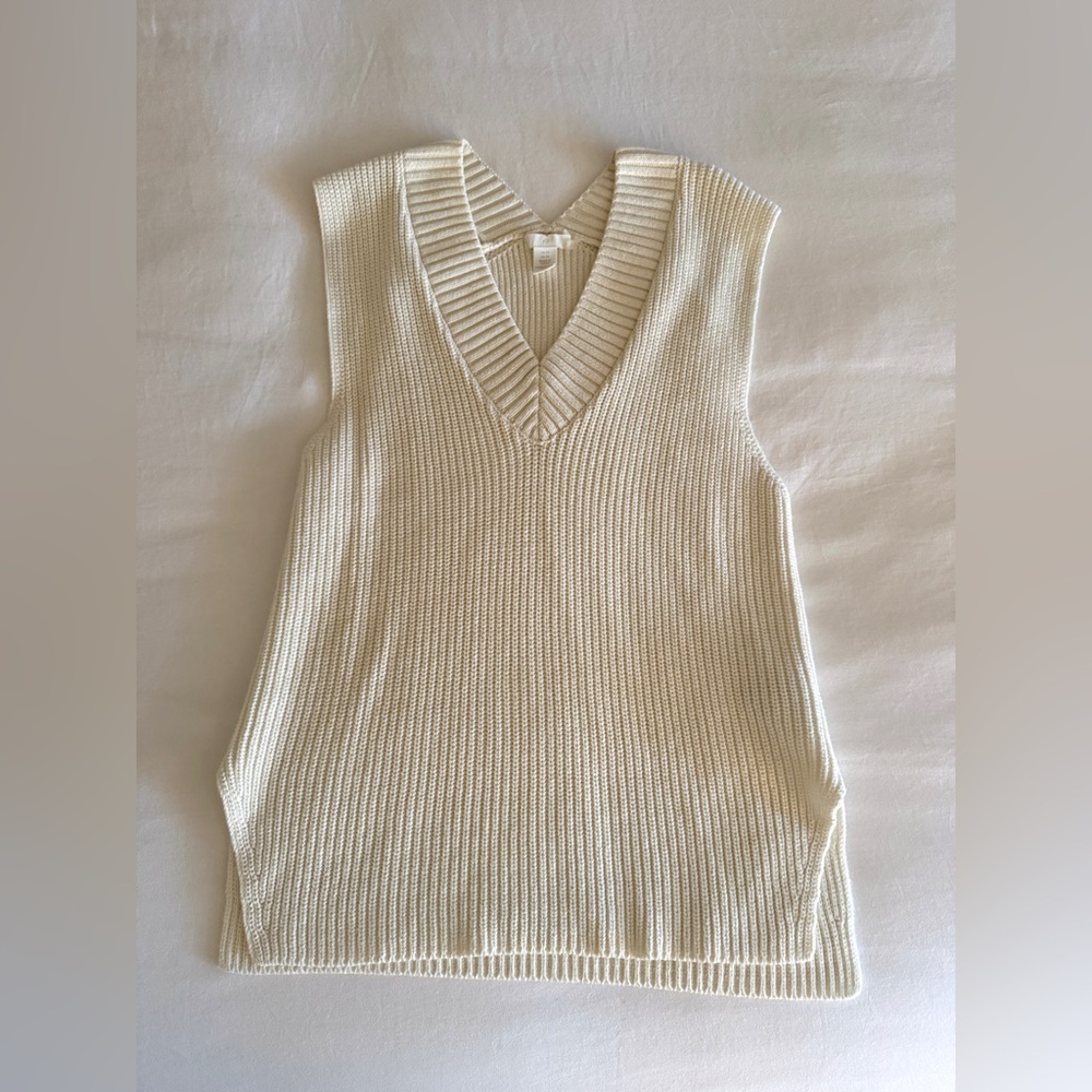 H&M Cream V-Neck Sweater Vest